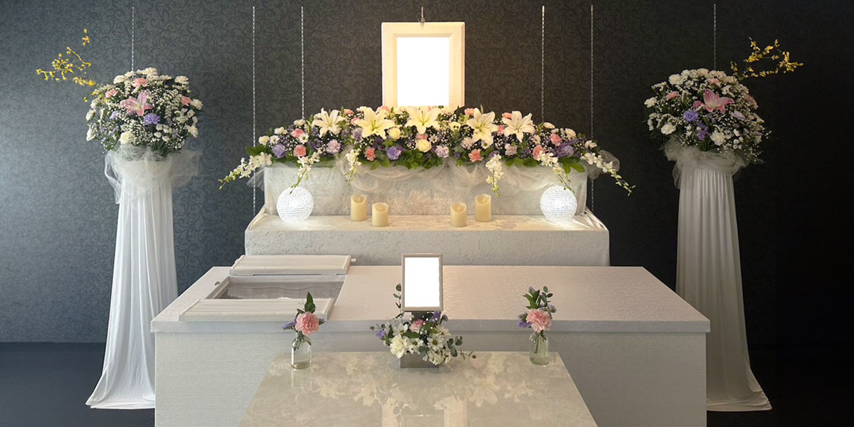江東区にあるワンライフの一日葬プランの花祭壇のお写真。